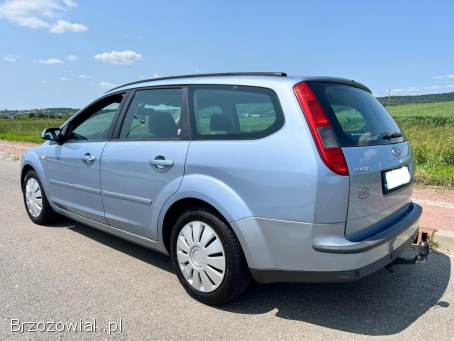 Ford Focus 2.  0B 145km Hak  2005