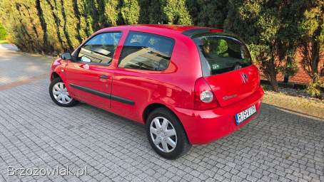 Renault Clio 1.  2 Benz 2009