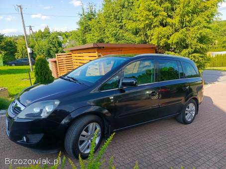Opel Zafira 1.  8 B,  7 osób  2010