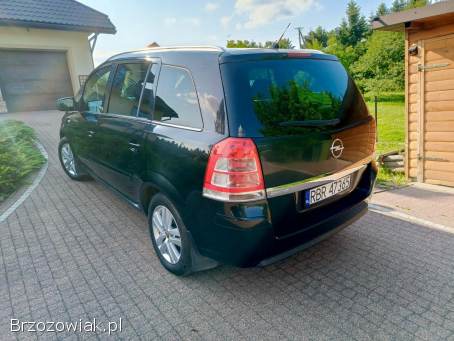 Opel Zafira 1.  8 B,  7 osób  2010