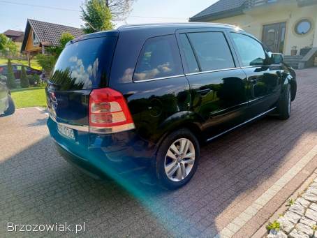 Opel Zafira 1.  8 B,  7 osób  2010