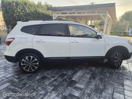 Nissan Qashqai Piekny biały suv 2013