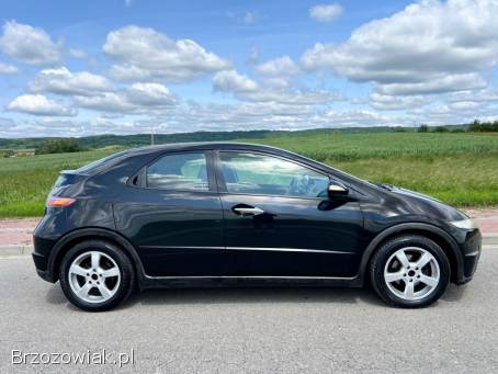 Honda Civic Ufo 2.  2D 140km 2006