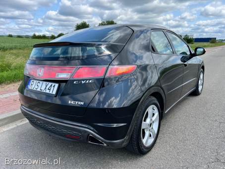 Honda Civic Ufo 2.  2D 140km 2006