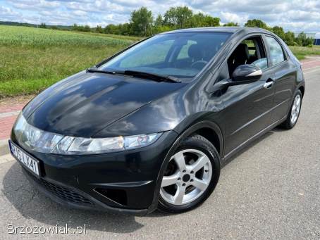 Honda Civic Ufo 2.  2D 140km 2006
