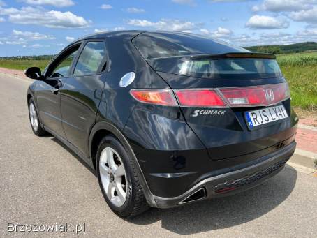 Honda Civic Ufo 2.  2D 140km 2006