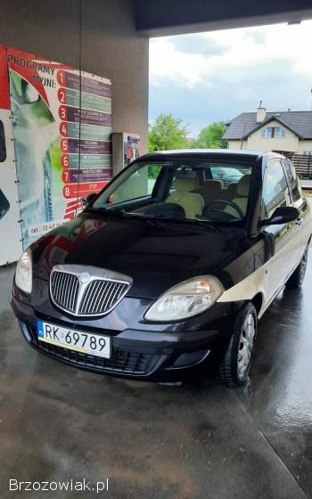 Lancia Ypsilon 2004