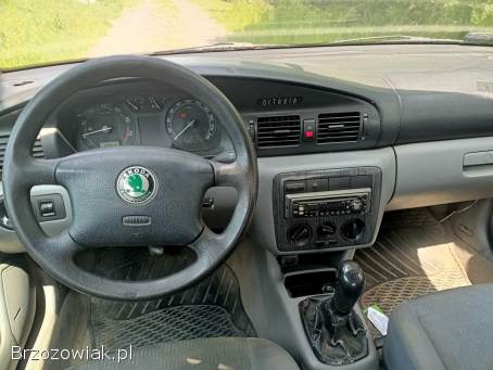 Škoda Octavia 1.  6B+G 02r 2002