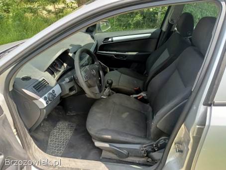 Opel Astra 1.  4 04r 2004