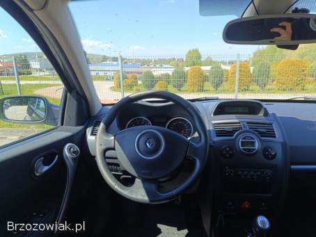 Renault Megane II 2.  0i 136KM  2006