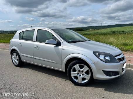 Opel Astra H 1.  3CDTi 90km 2008