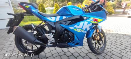 Suzuki GSR 2023