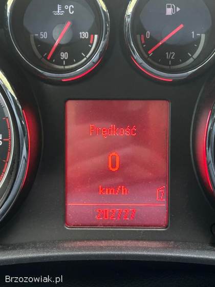 Opel Astra 1.  4 2010