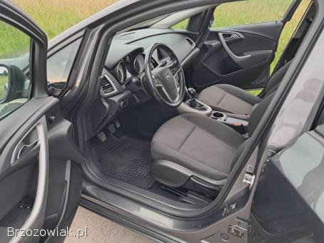 Opel Astra 2012