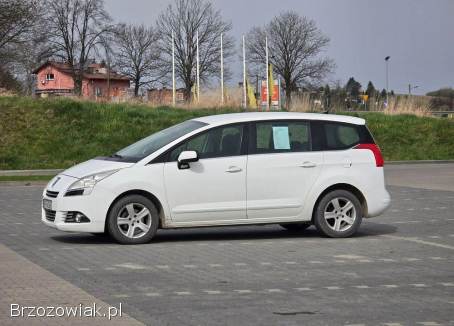 Peugeot 5008 2012