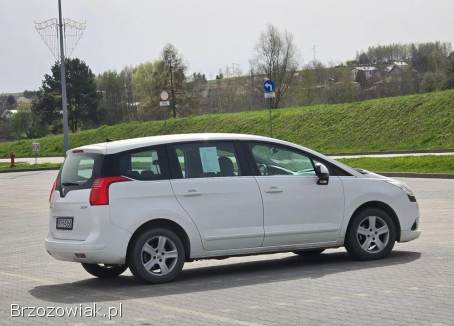Peugeot 5008 2012