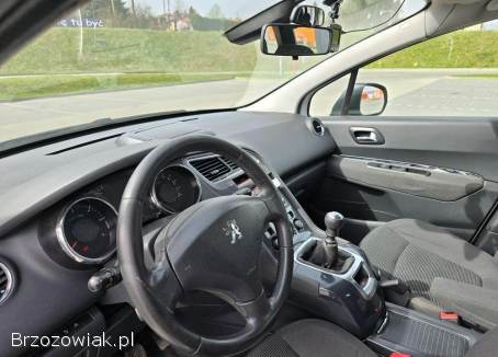 Peugeot 5008 2012