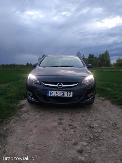 Opel Astra 2012