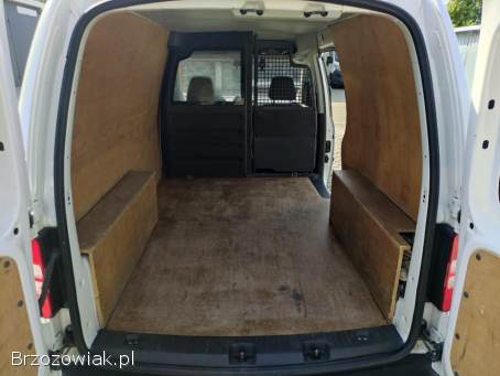 Samochód dostawczy Volkswagen Caddy MAXI 1,  6 2014r.  KLIMATYZACJA