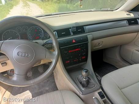 Audi A6 2.  4 b+g 170km  2002