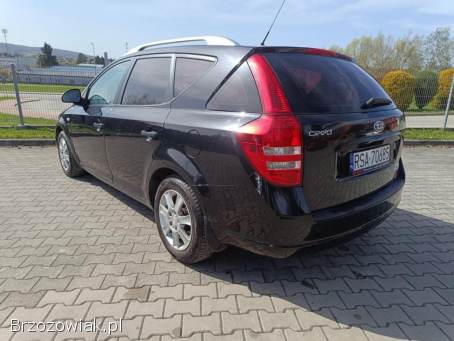 Kia Cee'd I SW 1.  4 109KM 2009