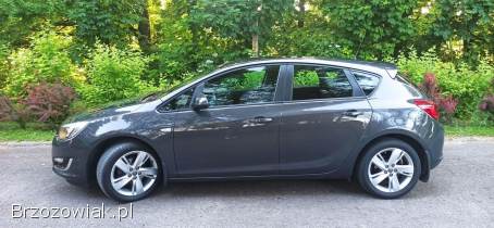 Opel Astra 2013
