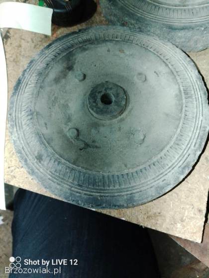 2 koła (średnica 20 cm)
