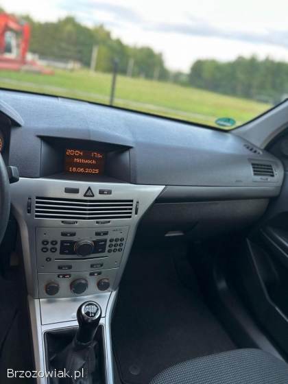 Opel Astra H 2009/10 1.  6  2009