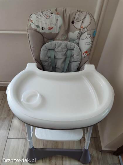 Krzesełko do karmienia dzieci.