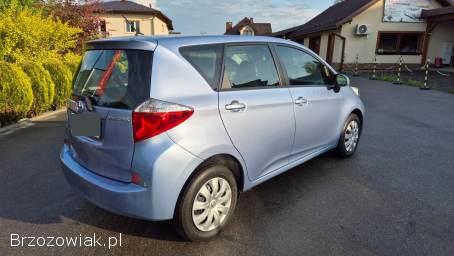 Toyota Verso S 1.  33 VVT-i  2011
