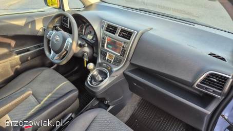 Toyota Verso S 1.  33 VVT-i  2011