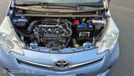 Toyota Verso S 1.  33 VVT-i  2011