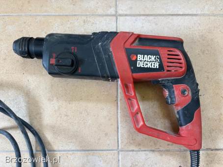 Młotowiertarka Black & Decker STS + wiertła