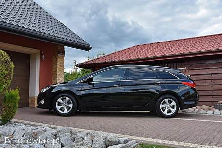 Hyundai i40 1.  7 CRDI 136KM 2011