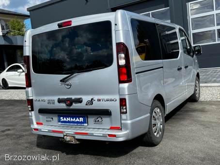 Opel Vivaro 1.  6CDTi 8-osób 2016