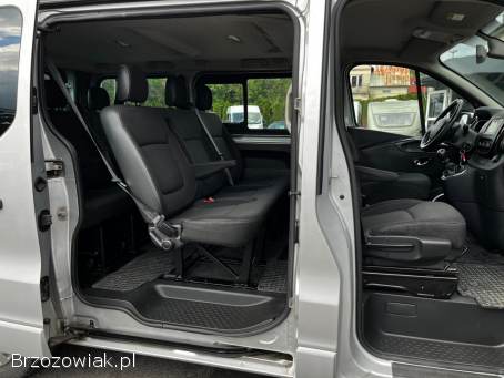 Opel Vivaro 1.  6CDTi 8-osób 2016