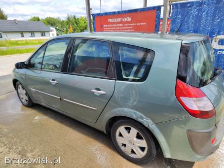 Renault Grand Scenic Minivan  2004