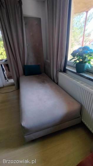 Piękny stylowy tapczan