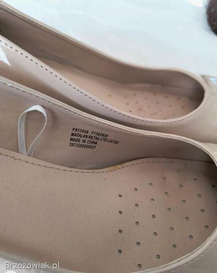 Lakierowane czółenka nr.  5/38