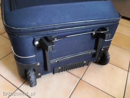 Sprzedam dużą walizkę turystyczną