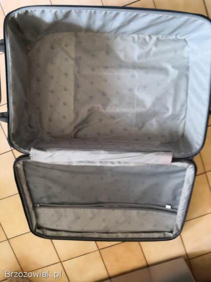 Sprzedam dużą walizkę turystyczną