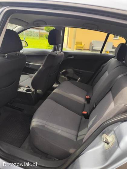 Opel Astra H 2011