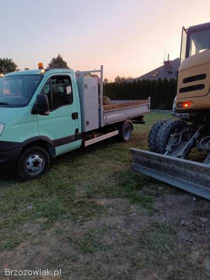 Usługi minikoparka i wywrotką