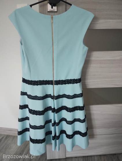 Sukienka błękitna rozmiar 38