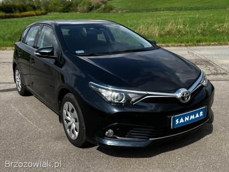 Toyota Auris 1.  6i16v 132KM  2016