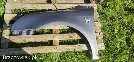 Maska i błotnik Toyota Avensis