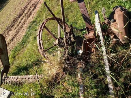 Kosiarka listwowa konna na żelaznych kołach (do ogrodu) przystosowana do ciagnic
