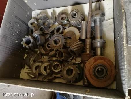 Sprzedam frezarkę dolnowrzecionową