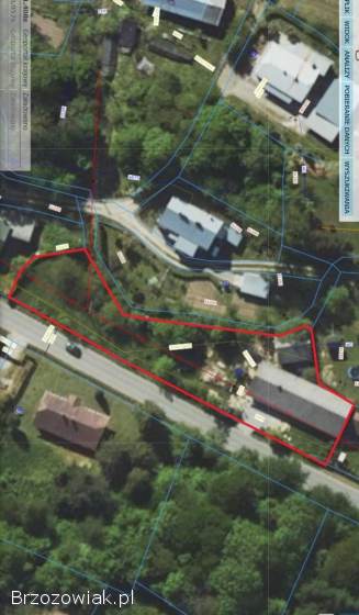 Działka z drewnianym domem w Chorkówce.