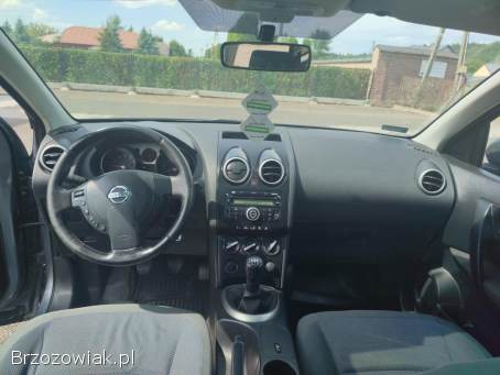Nissan Qashqai+2 2010